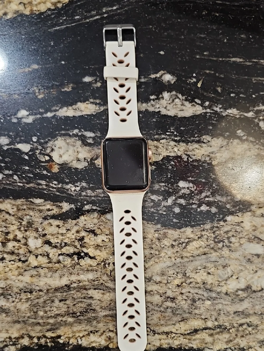 🍎Apple Watch with a rose gold aluminum case~series 3